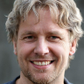 Oliver Wilson bleibt mit eSIM selbst in den Bergen online
